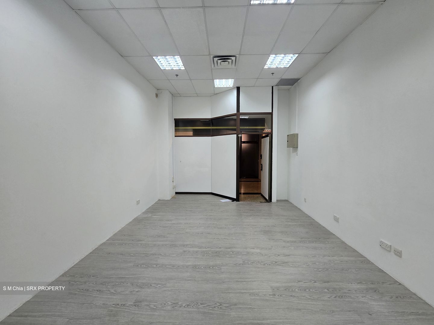 The Riverwalk (D1), Office #550416461
